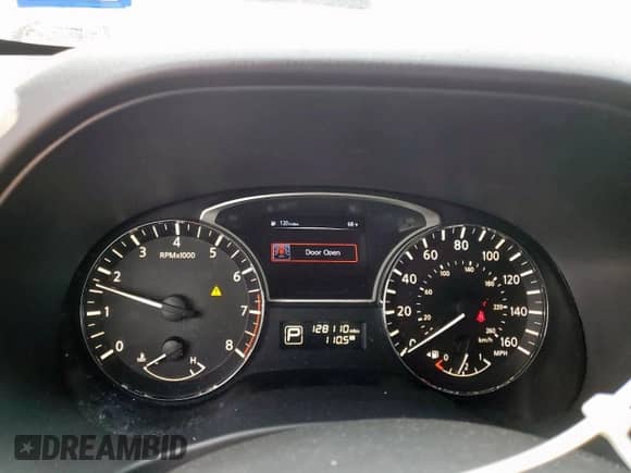 2014 Nissan Pathfinder SL with VIN 5N1AR2MN2EC729288, listed as a Copart auction lot 82059125 with 128,110 mi miles and Salvage title. Bid and sale history available at DreamBid. Image 9.