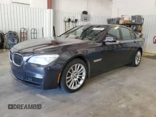 2015 BMW 7 Series 750i with VIN WBAYA8C50FD825699, listed as a Copart auction lot 87101895 with 130,651 mi miles and Clean title. Bid and sale history available at DreamBid. Image 1.