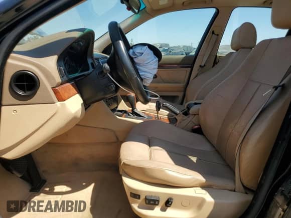 2002 BMW 5 Series 525i с VIN WBADT43422GY42988, выставлен на аукционе Copart как лот 66836135 с пробегом 143 586 миль миль и Списание • Salvage title. История ставок и продаж доступна на DreamBid. Изображение 7.