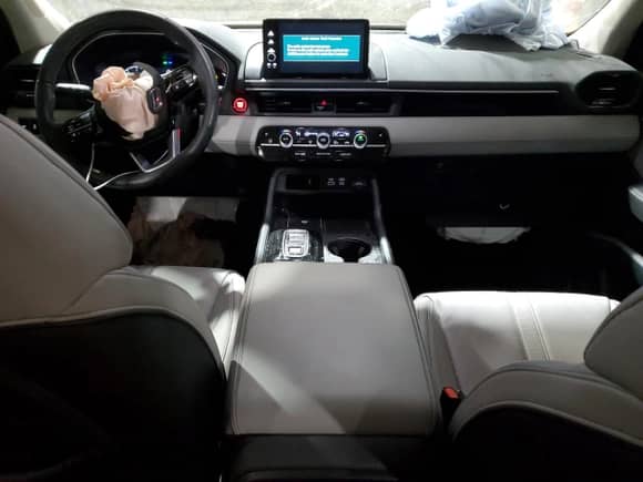 2023 Honda Pilot EX-L z VIN 5FNYG2H57PB016234, wystawiony jako Copart lot #88164995 z przebiegiem 11 030 mil mil oraz Szkoda całkowita • Salvage title. Historia ofert i sprzedaży dostępna na DreamBid. Obrazek 8.