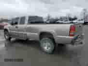 2001 Chevrolet Silverado 2500HD LS with VIN 1GCHC29151E342520, listed as a Copart auction lot 84486544 with 160,886 mi miles and Salvage title. Bid and sale history available at DreamBid. Image 2.