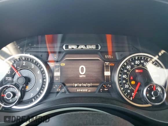 2020 Ram 1500 Laramie z VIN 1C6RREJT8LN306526, wystawiony jako Copart lot #60701565 z przebiegiem 74 502 mil mil oraz Szkoda całkowita • Salvage title. Historia ofert i sprzedaży dostępna na DreamBid. Obrazek 9.