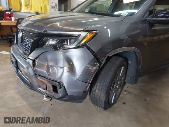 2021 Honda Passport EX-L z VIN 5FNYF8H56MB012533, wystawiony jako IAAI lot #42561010 z przebiegiem 40 568 mil mil oraz . Historia ofert i sprzedaży dostępna na DreamBid. Obrazek 6.