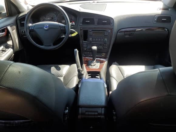 2009 Volvo S60 2.5T с VIN YV1RS592092736323, выставлен на аукционе Copart как лот 71272125 с пробегом 125 237 миль миль и Списание • Salvage title. История ставок и продаж доступна на DreamBid. Изображение 8.