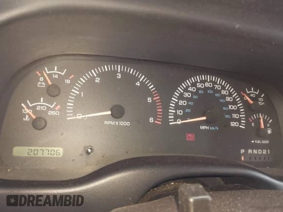 1998 Dodge Dakota SLT z VIN 1B7FL26X4WS650092, wystawiony jako IAAI lot #41746225 z przebiegiem 207 706 mil mil oraz . Historia ofert i sprzedaży dostępna na DreamBid. Obrazek 7.