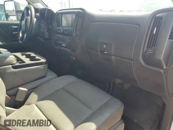 2022 Chevrolet Silverado 1500 with VIN 1HTKHPVK5NH597145, listed as a Copart auction lot 80638165 with 72,747 mi miles and Salvage title. Bid and sale history available at DreamBid. Image 8.