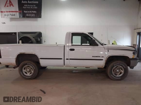 2001 Dodge 1500 с VIN 1B7HF16YX1S771981, выставлен на аукционе IAAI как лот 41475390 с пробегом Не указан миль и . История ставок и продаж доступна на DreamBid. Изображение 14.