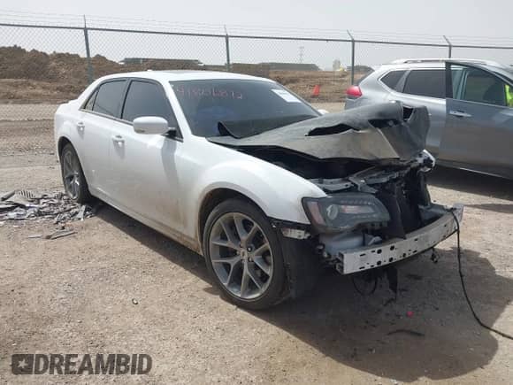 2019 Chrysler 300 S с VIN 2C3CCABT1KH564759, выставлен на аукционе IAAI как лот 41806872 с пробегом 91 668 миль миль и . История ставок и продаж доступна на DreamBid. Изображение 1.