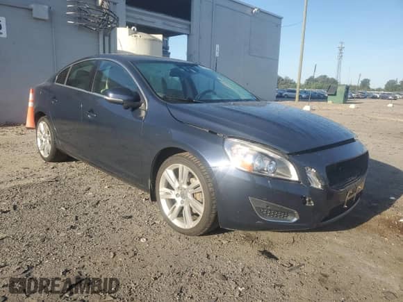 2012 Volvo S60 T6 с VIN YV1902FH7C2099466, выставлен на аукционе Copart как лот 81548345 с пробегом 156 658 миль миль и Списание • Salvage title. История ставок и продаж доступна на DreamBid. Изображение 4.