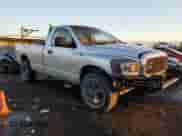 2008 Dodge 1500 SLT z VIN 1D7HA16N48J140914, wystawiony jako Copart lot #42649315 z przebiegiem 183 077 mil mil oraz Szkoda całkowita • Salvage title. Historia ofert i sprzedaży dostępna na DreamBid. Obrazek 4.