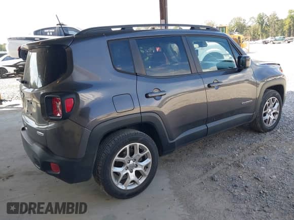 2018 Jeep Renegade Latitude with VIN ZACCJABB8JPH27476, listed as a IAAI auction lot 43292398 with 124,850 mi miles and . Bid and sale history available at DreamBid. Image 4.