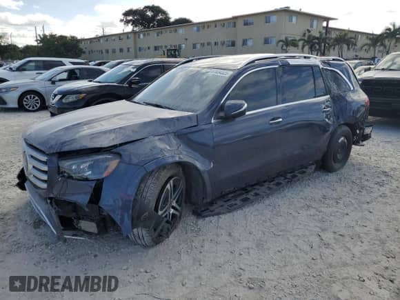 2024 Mercedes-Benz GLS 580 z VIN 4JGFF8FE0RB065082, wystawiony jako Copart lot #87834325 z przebiegiem 26 705 mil mil oraz Czysty tytuł • Clean title. Historia ofert i sprzedaży dostępna na DreamBid. Obrazek 1.