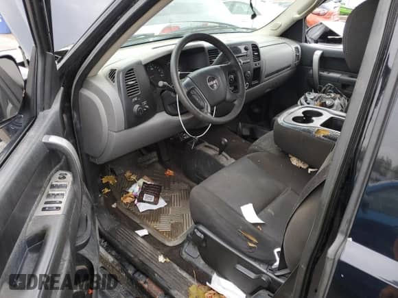 2011 GMC Sierra 1500 SL с VIN 1GTR2UEA4BZ186697, выставлен на аукционе Copart как лот 81321305 с пробегом 309 324 миль миль и Списание • Salvage title. История ставок и продаж доступна на DreamBid. Изображение 8.