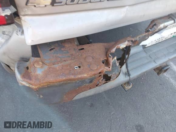 2006 Chevrolet Suburban Z71 с VIN 1GNFK16Z46J172025, выставлен на аукционе IAAI как лот 42867624 с пробегом 351 822 миль миль и . История ставок и продаж доступна на DreamBid. Изображение 14.