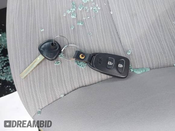 2017 Hyundai Accent SE с VIN KMHCT4AE8HU338154, выставлен на аукционе IAAI как лот 42547027 с пробегом 51 827 миль миль и . История ставок и продаж доступна на DreamBid. Изображение 11.