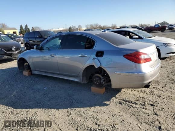 2013 Hyundai Genesis R-Spec с VIN KMHGC4DH2DU227312, выставлен на аукционе Copart как лот 42411855 с пробегом 89 839 миль миль и Списание • Salvage title. История ставок и продаж доступна на DreamBid. Изображение 2.