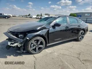2025 Honda Accord Sport z VIN 1HGCY2F58SA006521, wystawiony jako Copart lot #72002335 z przebiegiem 28 114 mil mil oraz Szkoda całkowita • Salvage title. Historia ofert i sprzedaży dostępna na DreamBid. Obrazek 1.