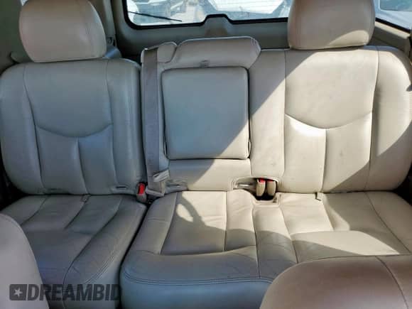 2003 Chevrolet Tahoe Z71 с VIN 1GNEK13Z63R126872, выставлен на аукционе Copart как лот 85562125 с пробегом Не указан миль и Списание • Salvage title. История ставок и продаж доступна на DreamBid. Изображение 10.