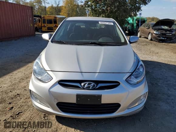 2012 Hyundai Accent SE z VIN KMHCU5AE0CU034957, wystawiony jako Copart lot #82657125 z przebiegiem 165 214 mil mil oraz Czysty tytuł • Clean title. Historia ofert i sprzedaży dostępna na DreamBid. Obrazek 5.