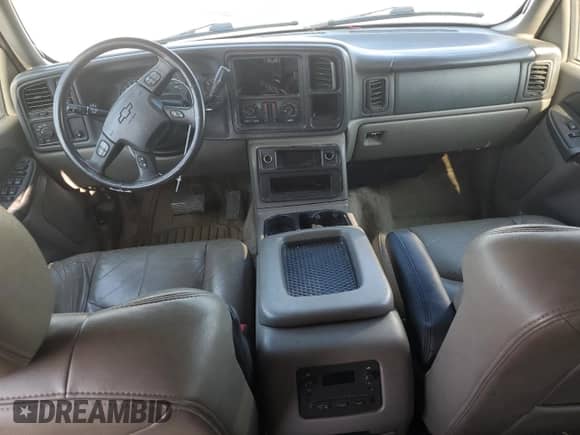2003 Chevrolet Tahoe LT с VIN 1GNEK13Z33R113240, выставлен на аукционе Copart как лот 69320084 с пробегом 257 199 миль миль и Списание • Salvage title. История ставок и продаж доступна на DreamBid. Изображение 8.