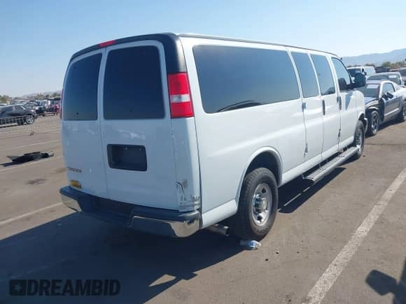 2020 Chevrolet Express Passenger LT с VIN 1GAZGPFG0L1246277, выставлен на аукционе IAAI как лот 41466764 с пробегом 270 954 миль миль и . История ставок и продаж доступна на DreamBid. Изображение 4.