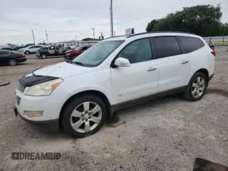 2009 Chevrolet Traverse LTZ with VIN 1GNEV33D49S141220, listed as a Copart auction lot 62404285 with 203,612 mi miles and Salvage title. Bid and sale history available at DreamBid. Image 1.