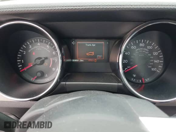 2016 Ford Mustang GT Premium с VIN 1FATP8FF1G5333992, выставлен на аукционе Copart как лот 47896715 с пробегом 89 661 миль миль и Списание • Salvage title. История ставок и продаж доступна на DreamBid. Изображение 9.