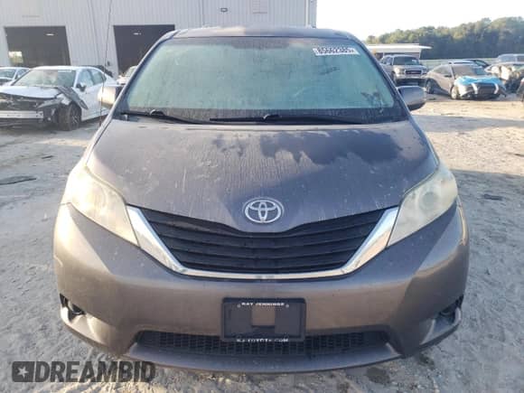 2012 Toyota Sienna LE with VIN 5TDKK3DC5CS231390, listed as a Copart auction lot 85662385 with 125,918 mi miles and Salvage title. Bid and sale history available at DreamBid. Image 5.