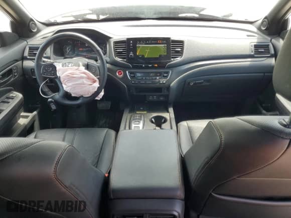 2025 Honda Passport TrailSport with VIN 5FNYF8H69SB009955, listed as a Copart auction lot 67210885 with 13,002 mi miles and Salvage title. Bid and sale history available at DreamBid. Image 8.