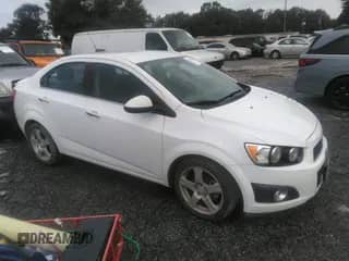2015 Chevrolet Sonic LTZ с VIN 1G1JE5SB5F4111641, выставлен на аукционе IAAI как лот 42911215 с пробегом 105 357 миль миль и . История ставок и продаж доступна на DreamBid. Изображение 1.