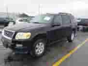 2009 Ford Explorer XLT z VIN 1FMEU63E79UA26097, wystawiony jako IAAI lot #43421992 z przebiegiem 207 461 mil mil oraz . Historia ofert i sprzedaży dostępna na DreamBid. Obrazek 2.