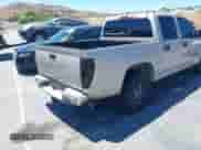 2005 Chevrolet Colorado 1SB LS Z85 z VIN 1GCCS136658254883, wystawiony jako IAAI lot #42828471 z przebiegiem 306 035 mil mil oraz . Historia ofert i sprzedaży dostępna na DreamBid. Obrazek 4.