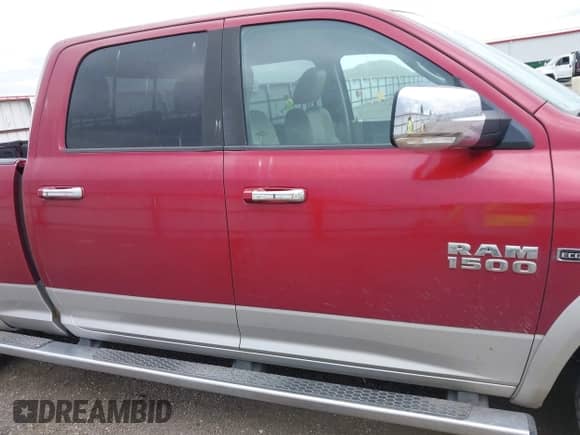 2014 Ram 1500 Laramie z VIN 1C6RR7VM5ES297951, wystawiony jako IAAI lot #42361374 z przebiegiem 210 193 mil mil oraz . Historia ofert i sprzedaży dostępna na DreamBid. Obrazek 12.