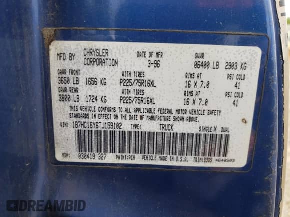 1996 Dodge 1500 с VIN 1B7HC16Y6TJ159102, выставлен на аукционе Copart как лот 55502895 с пробегом 160 517 миль миль и Списание • Salvage title. История ставок и продаж доступна на DreamBid. Изображение 13.