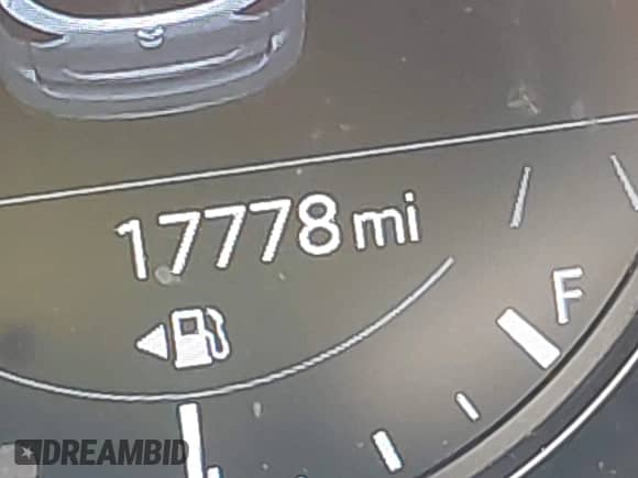 2023 Mazda CX-5 S Carbon Edition z VIN JM3KFBCM4P0239778, wystawiony jako IAAI lot #42856157 z przebiegiem 17 778 mil mil oraz . Historia ofert i sprzedaży dostępna na DreamBid. Obrazek 16.