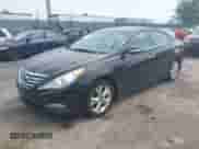 2013 Hyundai Sonata Limited z VIN 5NPEC4AC2DH728683, wystawiony jako IAAI lot #42426435 z przebiegiem 87 234 mil mil oraz . Historia ofert i sprzedaży dostępna na DreamBid. Obrazek 2.