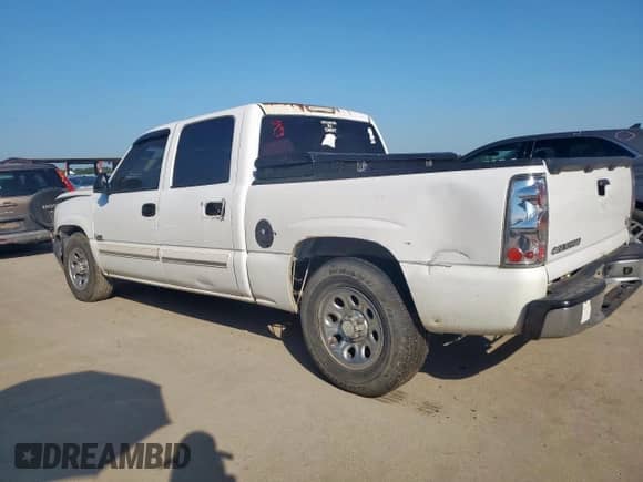 2007 Chevrolet Silverado 1500 LS with VIN 2GCEC13V171128790, listed as a Copart auction lot 68466575 with 312,729 mi miles and Salvage title. Bid and sale history available at DreamBid. Image 2.