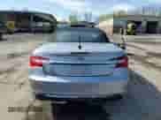 2014 Chrysler 200 Touring z VIN 1C3BCBEG1EN112029, wystawiony jako Copart lot #52718215 z przebiegiem 52 922 mil mil oraz Szkoda całkowita • Salvage title. Historia ofert i sprzedaży dostępna na DreamBid. Obrazek 6.