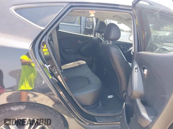 2015 Hyundai Tucson Limited z VIN KM8JUCAG2FU114357, wystawiony jako IAAI lot #42817700 z przebiegiem 140 604 mil mil oraz . Historia ofert i sprzedaży dostępna na DreamBid. Obrazek 8.