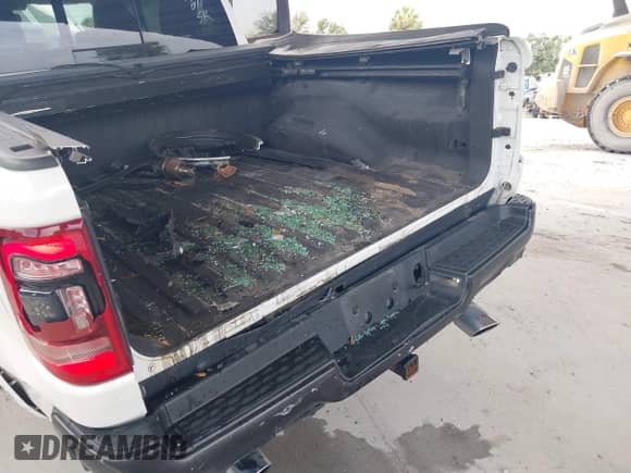 2020 Ram 1500 Longhorn with VIN 1C6SRFKT2LN414209, listed as a IAAI auction lot 42729994 with 70,390 mi miles and . Bid and sale history available at DreamBid. Image 6.