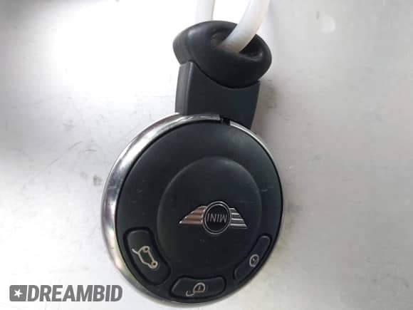 2013 MINI Hardtop с VIN WMWSU3C51DT687500, выставлен на аукционе IAAI как лот 42508583 с пробегом 120 627 миль миль и . История ставок и продаж доступна на DreamBid. Изображение 11.