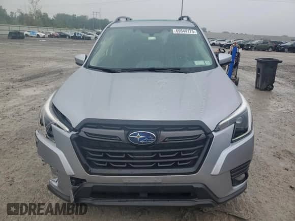 2023 Subaru Forester Limited z VIN JF2SKAPCXPH466170, wystawiony jako Copart lot #69544175 z przebiegiem 29 221 mil mil oraz Szkoda całkowita • Salvage title. Historia ofert i sprzedaży dostępna na DreamBid. Obrazek 5.