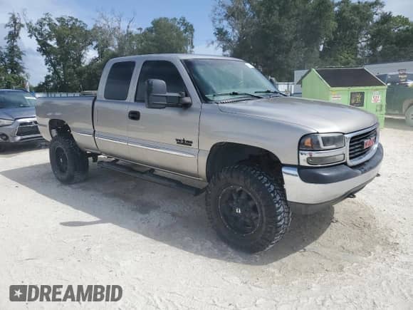 1999 GMC Sierra 1500 SLE с VIN 2GTEC19T9X1539196, выставлен на аукционе Copart как лот 84273815 с пробегом 187 232 миль миль и Списание • Salvage title. История ставок и продаж доступна на DreamBid. Изображение 4.