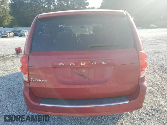 2013 Dodge Grand Caravan SE with VIN 2C4RDGBG2DR568129, listed as a Copart auction lot 71908235 with 110,135 mi miles and Salvage title. Bid and sale history available at DreamBid. Image 6.