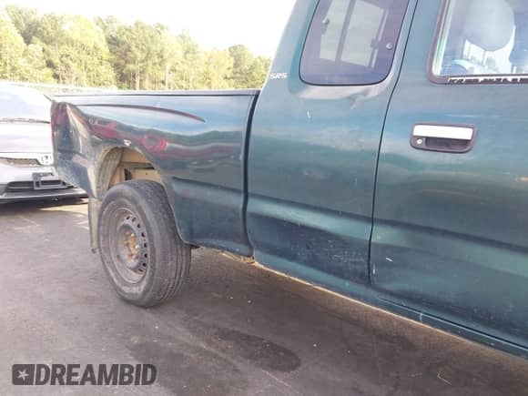 2000 Toyota Tacoma с VIN 4TAWN72NXYZ612304, выставлен на аукционе IAAI как лот 43405455 с пробегом 274 327 миль миль и . История ставок и продаж доступна на DreamBid. Изображение 14.
