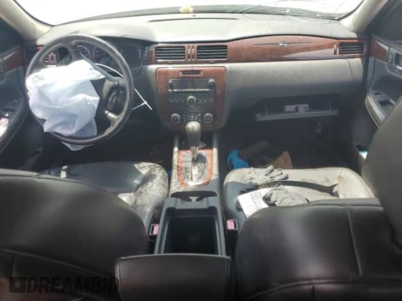 2007 Chevrolet Impala SS z VIN 2G1WD58C779341446, wystawiony jako Copart lot #69187775 z przebiegiem Nie podano mil oraz Szkoda całkowita • Salvage title. Historia ofert i sprzedaży dostępna na DreamBid. Obrazek 8.