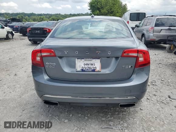 2017 Volvo S60 Inscription Platinum с VIN LYV402TM4HB130597, выставлен на аукционе Copart как лот 64957945 с пробегом 51 115 миль миль и Списание • Salvage title. История ставок и продаж доступна на DreamBid. Изображение 6.