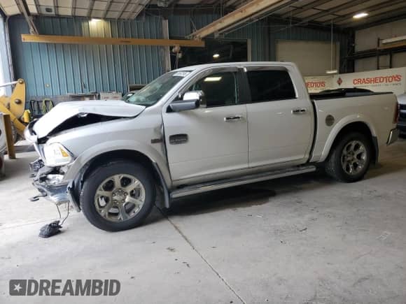 2014 Ram 1500 Longhorn z VIN 1C6RR7PT4ES324531, wystawiony jako Copart lot #63867295 z przebiegiem 200 001 mil mil oraz Szkoda całkowita • Salvage title. Historia ofert i sprzedaży dostępna na DreamBid. Obrazek 1.