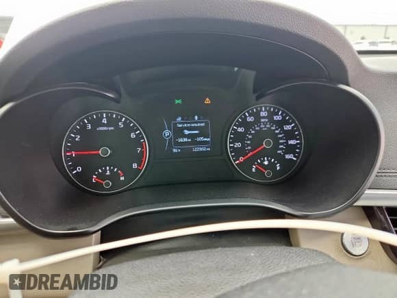 2016 Kia Optima EX с VIN 5XXGU4L30GG054701, выставлен на аукционе Copart как лот 70198325 с пробегом 122 302 миль миль и Списание • Salvage title. История ставок и продаж доступна на DreamBid. Изображение 9.