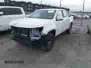 2017 Chevrolet Colorado 2WD WT с VIN 1GCGSBEN3H1243932, выставлен на аукционе IAAI как лот 41119096 с пробегом 84 800 миль миль и . История ставок и продаж доступна на DreamBid. Изображение 2.